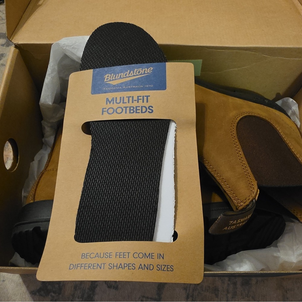 Blundstone 562 Boot | size 6.5 Mens 8.5 Womens Saddle Brown | Authentic New - Picture 7 of 9